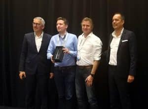 Fortinet EMEA award Partner growth 2018 Pat en Roel op het podium