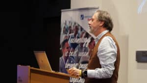 Rik Vera speaks at IT Inspiration Day at Living Tomorrow